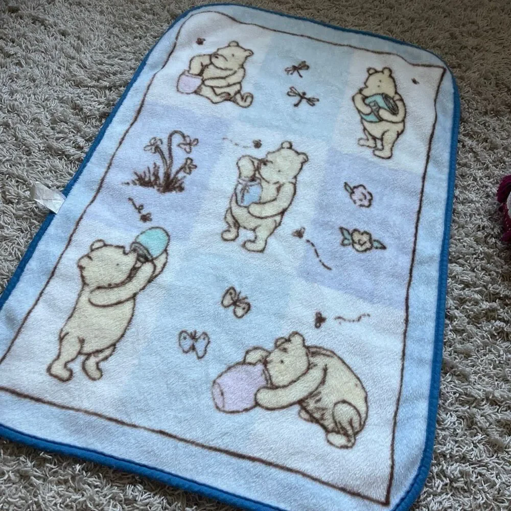 Vintage Disney Winnie the Pooh Fleece Baby Blanket Classic Squares Honey Pot EUC